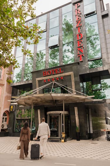ULAZ_PR_HOTEL